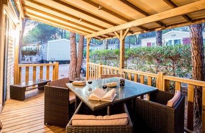 Mobilheim mit Lounge-Terrasse, Camping Cisano San Vito, Gardasee